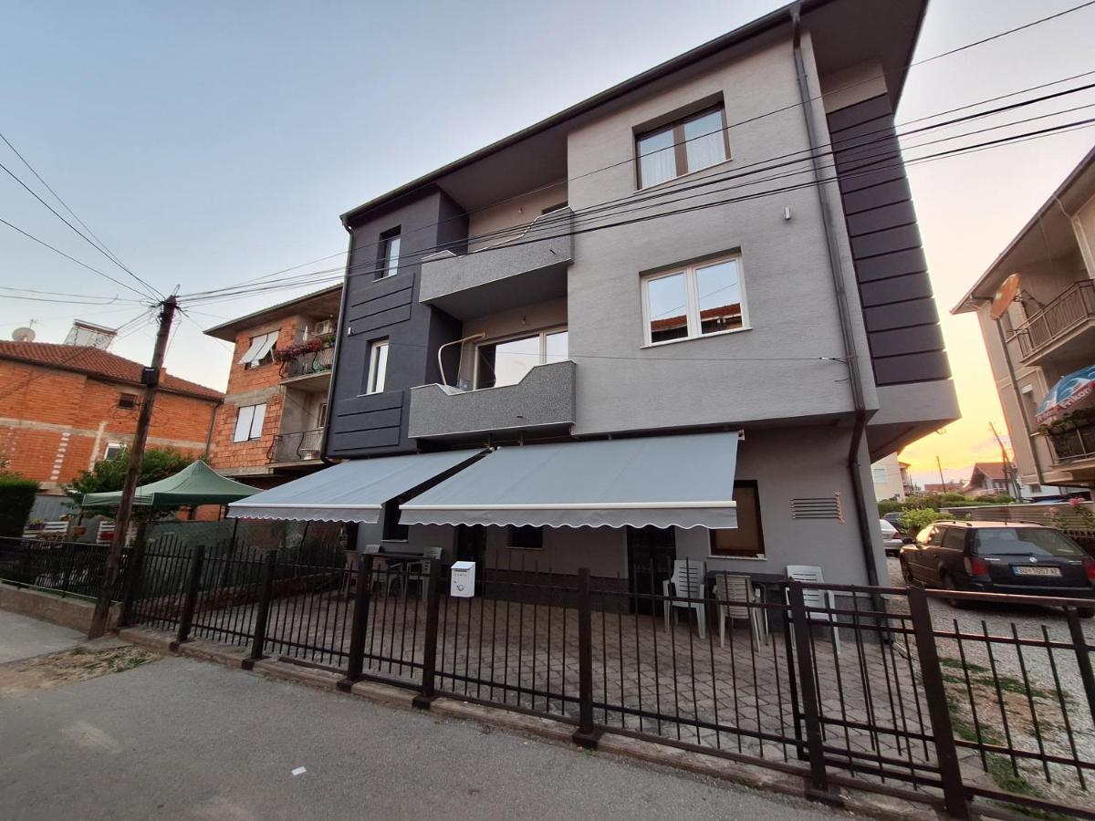 Studio Apartments Oleg Ohrida Exterior foto