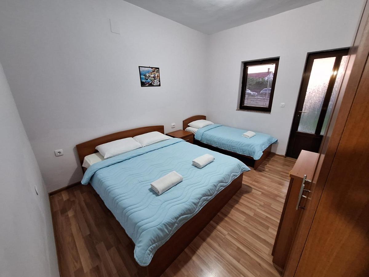 Studio Apartments Oleg Ohrida Exterior foto